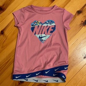 Nike Toddler Size 3 Shirt and leggings